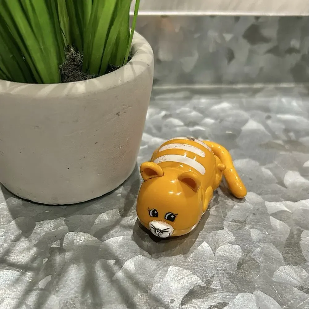 Vintage 1980's TOMY Taiwan Wind‎ Up Rollovers Orange Plastic Cat Figure Toy